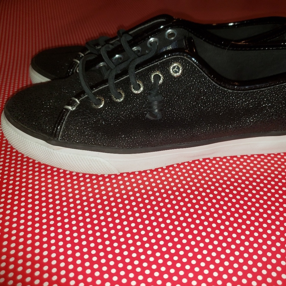 SPERRYS - Picture 3 of 6
